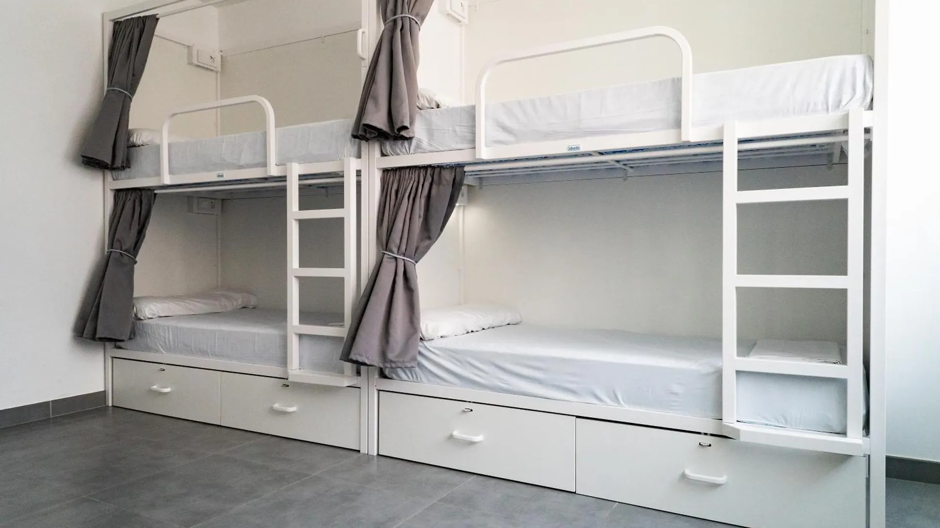 Sea Hostel Barcelona Spain